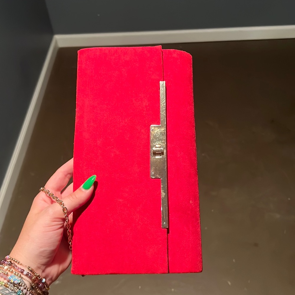Basic red clutch - Picture 2 of 4